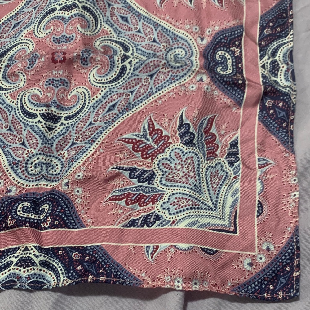 Black Brown 1826 Vintage Pink and Blue Paisley Pocket Square - Picture 5 of 5